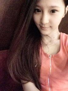 美女主播月洗澡视频,网友热议的私密生活曝光